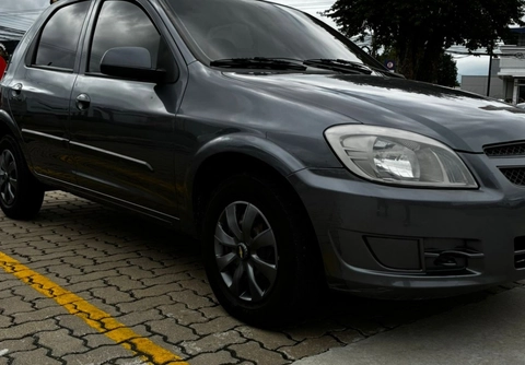 Chevrolet Celta 2013 Cinza — foto 1 de 3