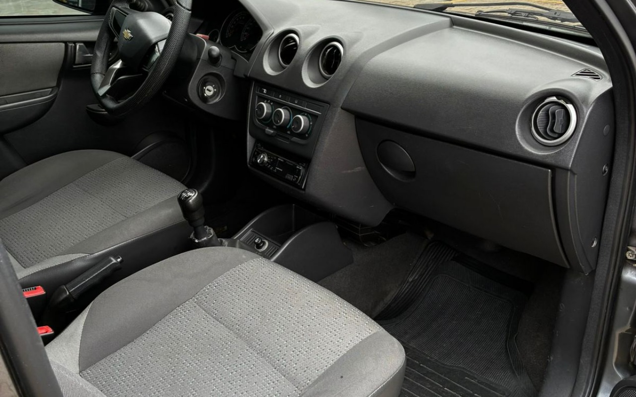 imagem-https://www.socarrao.com.br/sc-vehicle-images-prod/1972733/1780923231660-V2hhdHNBcHAgSW1hZ2UgMjAyNi0wNi0wMSBhdCAxOC41MS4yNyAoMSkuanBlZw.jpeg