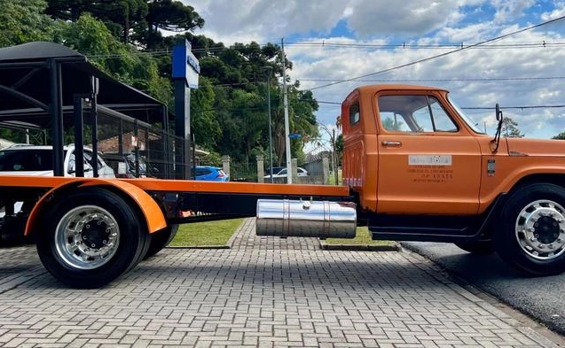 imagem-https://www.socarrao.com.br/sc-vehicle-images-prod/1973315/1781531964176-8128132_5_B_549abe0591.jpeg
