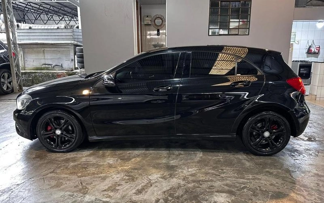 imagem-https://www.socarrao.com.br/sc-vehicle-images-prod/1973570/1786716959854-8157427_0_B_9bdf8d0544.jpeg