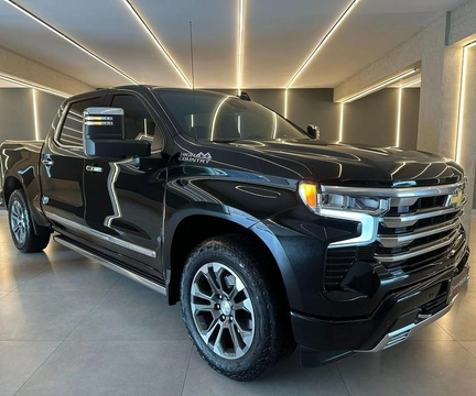Chevrolet Silverado 2024 Preto — foto 1 de 3