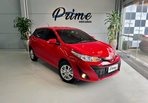 Toyota Yaris 2019 Vermelho — foto 1 de 3