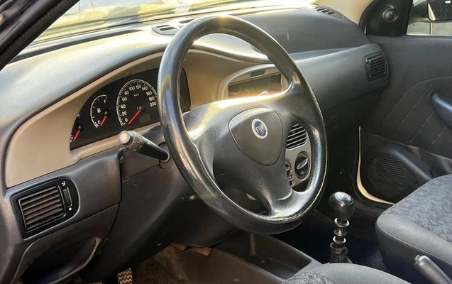 imagem-https://www.socarrao.com.br/sc-vehicle-images-prod/1974113/1789487568760-8157776_2_B_435d72b57c.jpeg