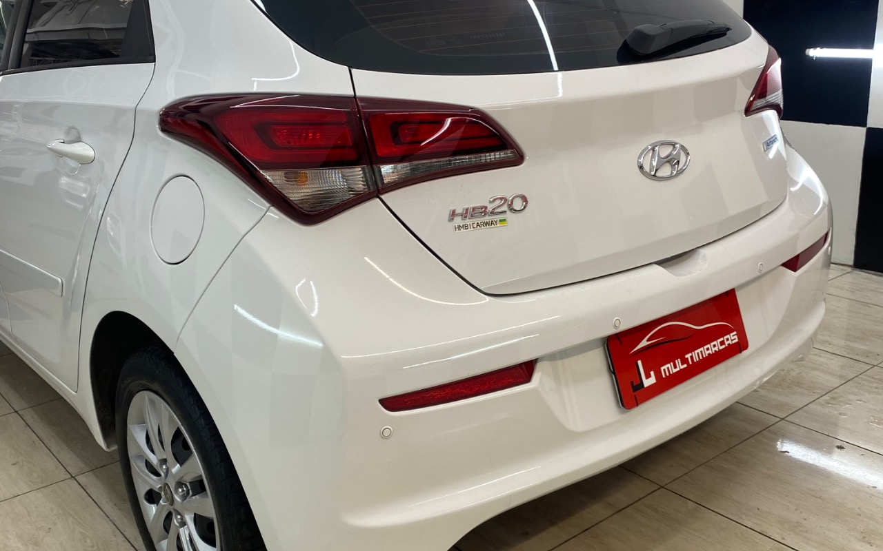 imagem-https://www.socarrao.com.br/sc-vehicle-images-prod/1974117/1781882185988-SU1HXzkzOTQuanBlZw.jpeg