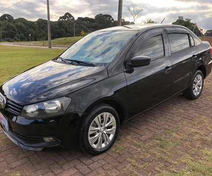 Volkswagen Voyage 2015 Preto — foto 1 de 3