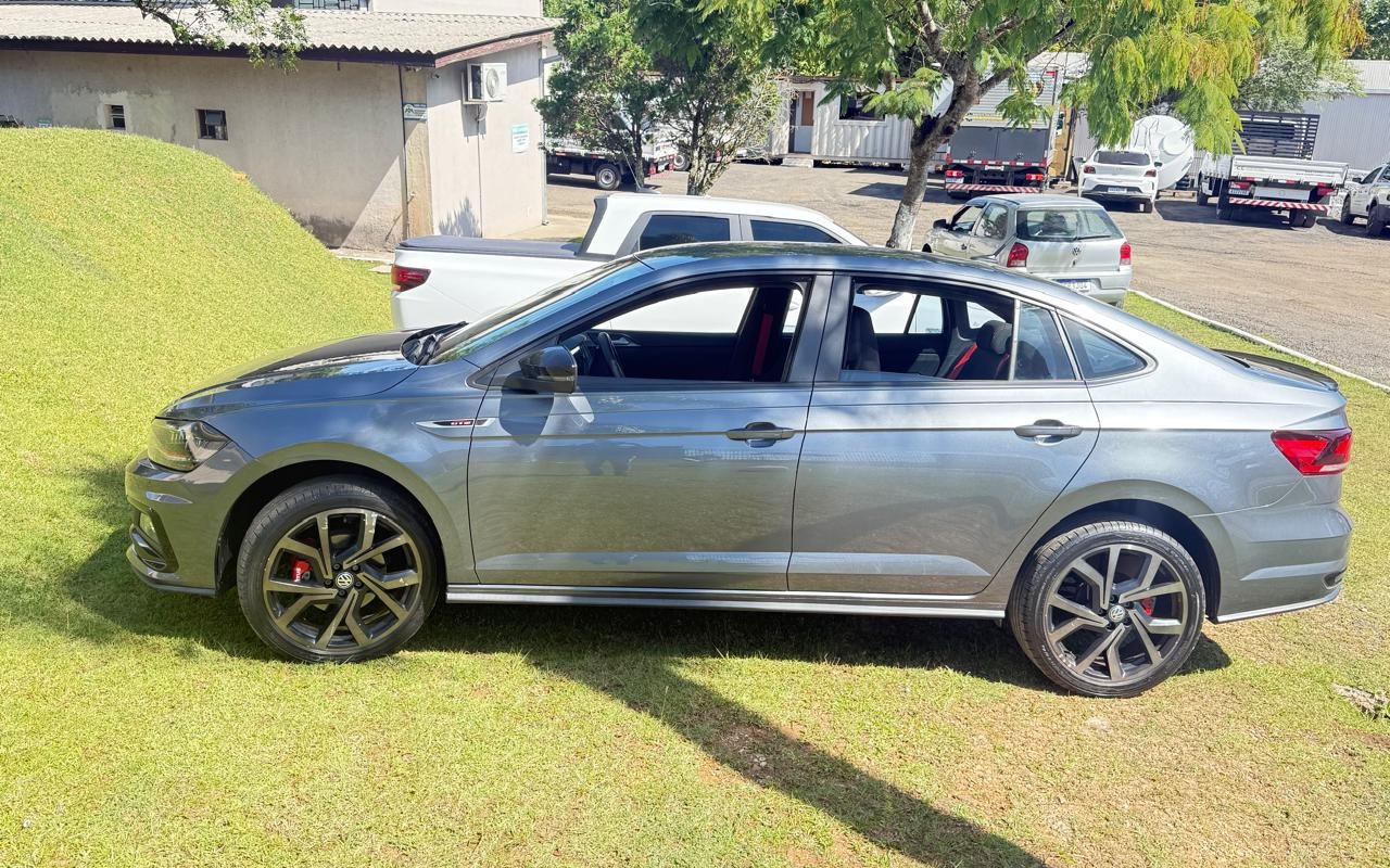 Volkswagen Virtus 2021 Cinza — foto 1 de 3