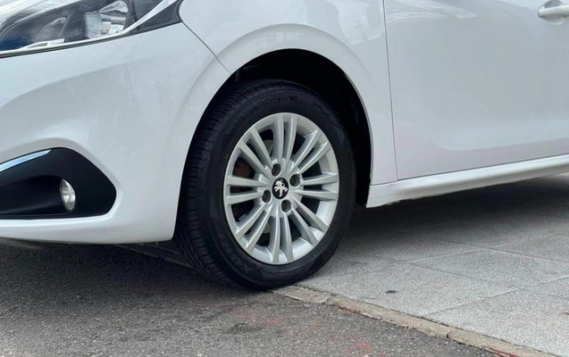 imagem-https://www.socarrao.com.br/sc-vehicle-images-prod/1974890/1789501269941-8158099_5_B_fefe0fabad.jpeg