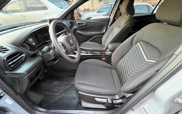 imagem-https://www.socarrao.com.br/sc-vehicle-images-prod/1975063/1782226849850-8158177_13_B_39e3c86fdc.jpeg