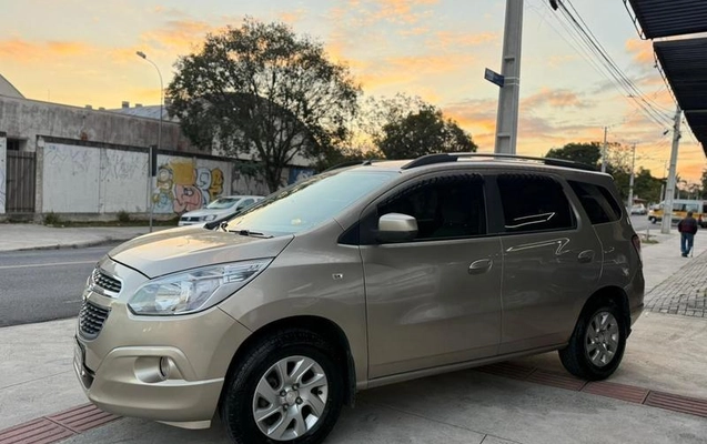 imagem-https://www.socarrao.com.br/sc-vehicle-images-prod/1975698/1789660412767-8153444_6_B_dba086c7d7.jpeg