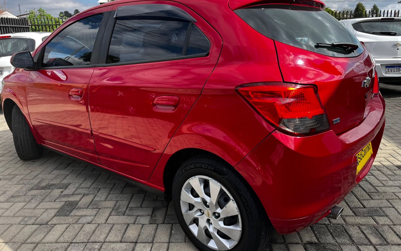imagem-https://www.socarrao.com.br/sc-vehicle-images-prod/1975857/1780677618029-ZGUyYTA3N2YtODNmOS00NTlhLTlmMTYtMjQ1N2NiMjQ3OTM2LmpwZWc.jpeg