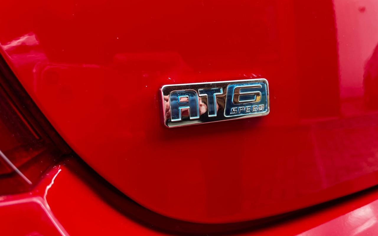 imagem-https://www.socarrao.com.br/sc-vehicle-images-prod/1975857/1780677618073-Yzk2ZTgxZTQtZDViYi00ODY3LThiZGUtMzhkNjcwOWUwZTk4LmpwZWc.jpeg
