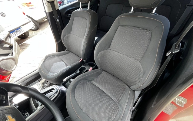 imagem-https://www.socarrao.com.br/sc-vehicle-images-prod/1975857/1780677618412-ZGZiMGQyZmUtZjI5MC00Y2M4LWJiMjgtN2VlM2NjYmM1NDIxLmpwZWc.jpeg