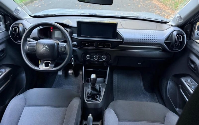 imagem-https://www.socarrao.com.br/sc-vehicle-images-prod/1976092/1787767340405-7850117_16_B_b7a1296eec.jpeg