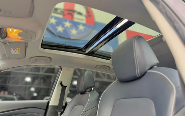 imagem-https://www.socarrao.com.br/sc-vehicle-images-prod/1976585/1780680816121-561936d2-8d85-47cb-adb2-da9b7361c74f.jpg
