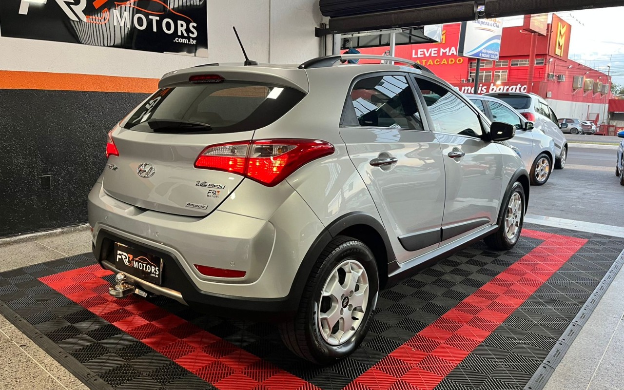 imagem-https://www.socarrao.com.br/sc-vehicle-images-prod/1976621/1780680900739-V2hhdHNBcHAgSW1hZ2UgMjAyNi0wNS0xNSBhdCAwOS4zMC4xMSAoMikuanBlZw.jpeg