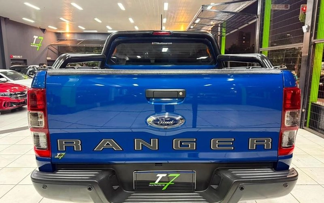 imagem-https://www.socarrao.com.br/sc-vehicle-images-prod/1976714/1788623323249-8035663_2_B_ace125589f.jpeg