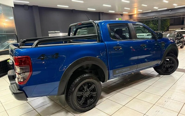 imagem-https://www.socarrao.com.br/sc-vehicle-images-prod/1976714/1788623323250-8035663_3_B_f6056ba173.jpeg
