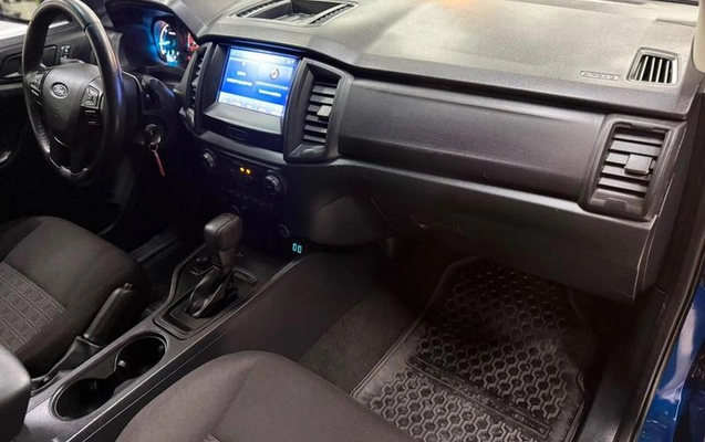 imagem-https://www.socarrao.com.br/sc-vehicle-images-prod/1976714/1788623323255-8035663_6_B_47bfd69458.jpeg