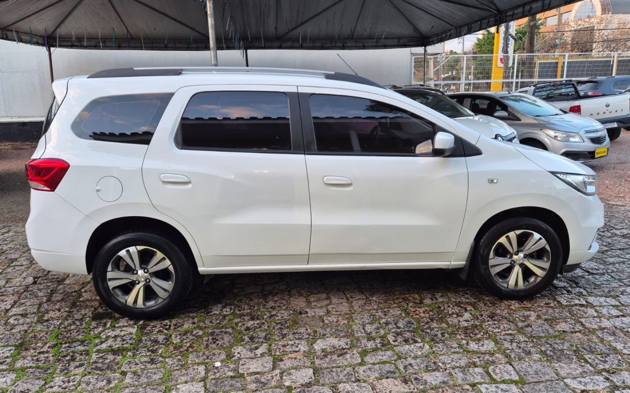 imagem-https://www.socarrao.com.br/sc-vehicle-images-prod/1976737/1780681239371-V2hhdHNBcHAgSW1hZ2UgMjAyNi0wNi0wNSBhdCAxNC4yNi4xNS5qcGVn.jpeg