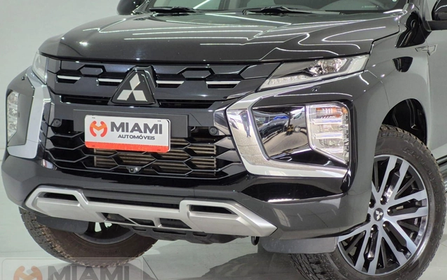imagem-https://www.socarrao.com.br/sc-vehicle-images-prod/1976758/1789156886946-62f00df970514410a49f44021bb2fb4e_1780680939465.jpg
