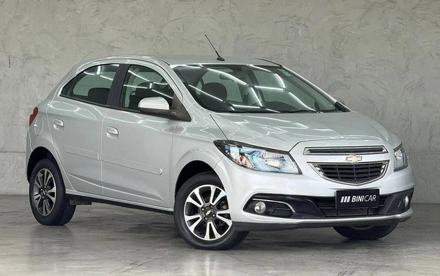 imagem-https://www.socarrao.com.br/sc-vehicle-images-prod/1977076/1787071418224-7604449_0_B_04d28b2855.jpeg