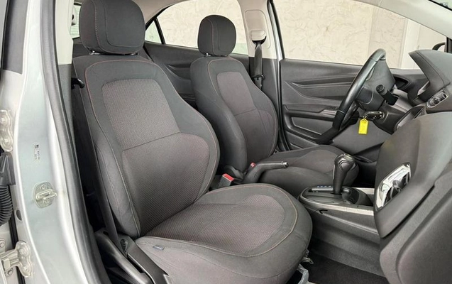 imagem-https://www.socarrao.com.br/sc-vehicle-images-prod/1977076/1787071418228-7604449_4_B_209fbeb6cb.jpeg