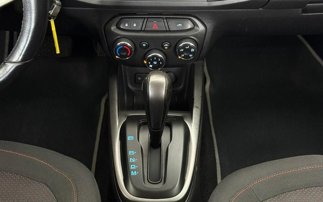 imagem-https://www.socarrao.com.br/sc-vehicle-images-prod/1977076/1787071418233-7604449_8_B_624586ccad.jpeg