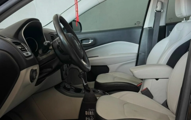 imagem-https://www.socarrao.com.br/sc-vehicle-images-prod/1977297/1783969749394-xHFtrPlFC371UKNNmqFLycLtL4eeXEZY.jpg