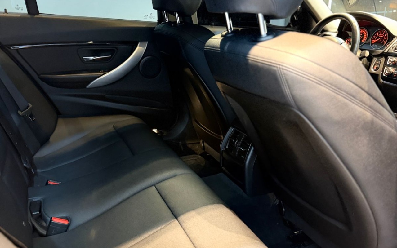 imagem-https://www.socarrao.com.br/sc-vehicle-images-prod/1977476/1780683819132-V2hhdHNBcHAgSW1hZ2UgMjAyNi0wNi0wMSBhdCAxOC4xMC40My5qcGVn.jpeg