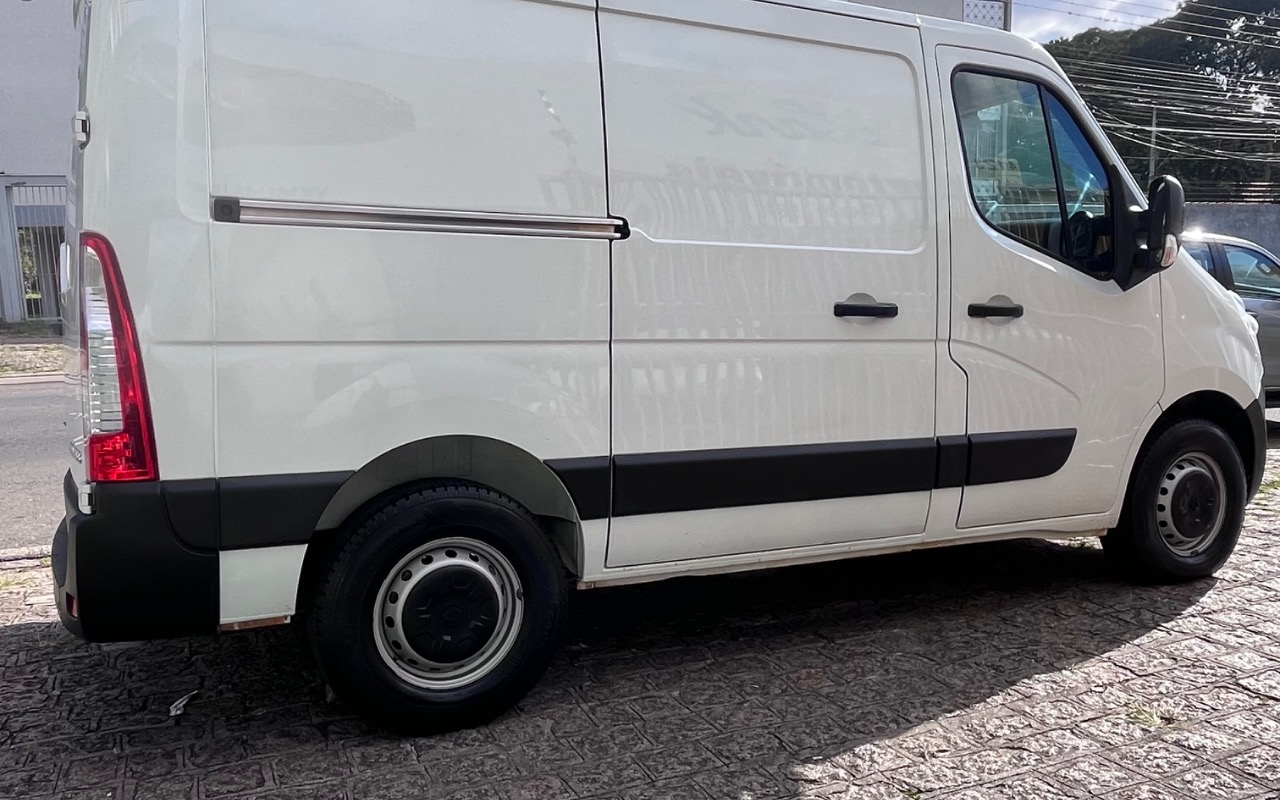 imagem-https://www.socarrao.com.br/sc-vehicle-images-prod/1977506/1780683929917-SU1HXzc5OTIuanBlZw.jpeg