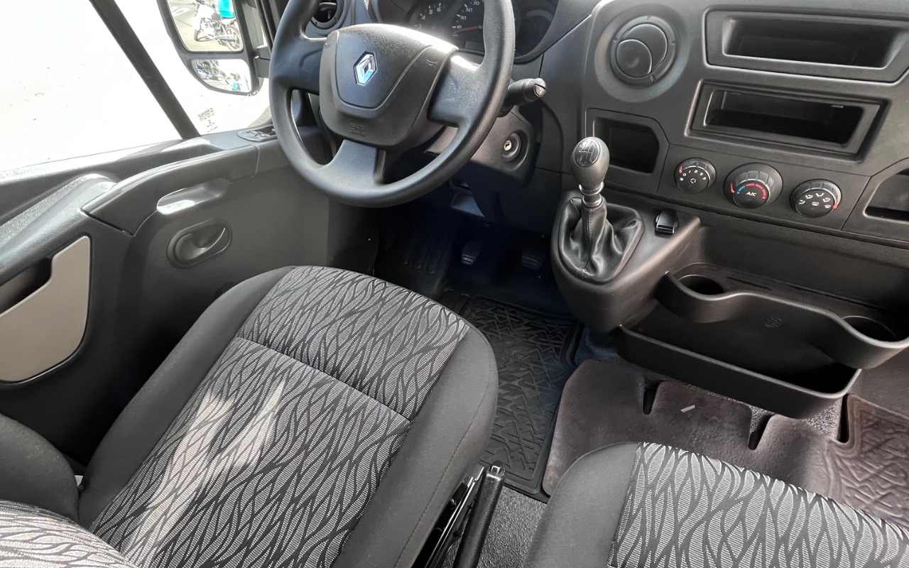 imagem-https://www.socarrao.com.br/sc-vehicle-images-prod/1977506/1780683930074-SU1HXzc5OTQuanBlZw.jpeg