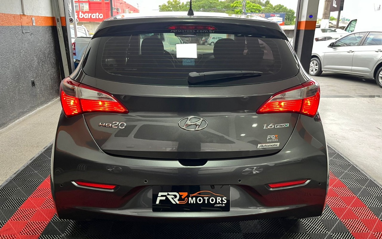 imagem-https://www.socarrao.com.br/sc-vehicle-images-prod/1977530/1780684416179-V2hhdHNBcHAgSW1hZ2UgMjAyNi0wNS0wNCBhdCAxNy4xMC4xMiAoNykuanBlZw.jpeg