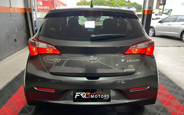 imagem-https://www.socarrao.com.br/sc-vehicle-images-prod/1977530/1780684416179-V2hhdHNBcHAgSW1hZ2UgMjAyNi0wNS0wNCBhdCAxNy4xMC4xMiAoNykuanBlZw.jpeg