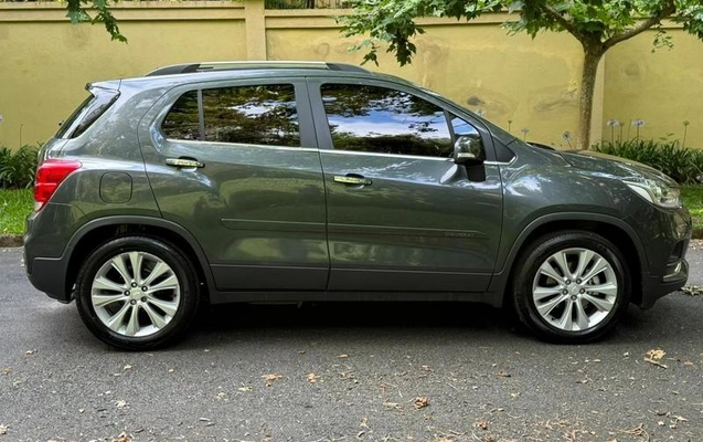 imagem-https://www.socarrao.com.br/sc-vehicle-images-prod/1977659/1781024134652-7543182_11_B_d49867eca5.jpeg