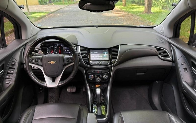 imagem-https://www.socarrao.com.br/sc-vehicle-images-prod/1977659/1781024134662-7543182_10_B_650fe594f9.jpeg