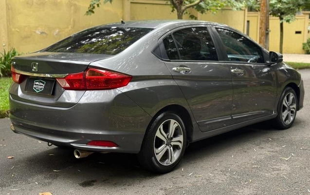 imagem-https://www.socarrao.com.br/sc-vehicle-images-prod/1977670/1781024144011-7814142_14_B_57dbc0d3b0.jpeg