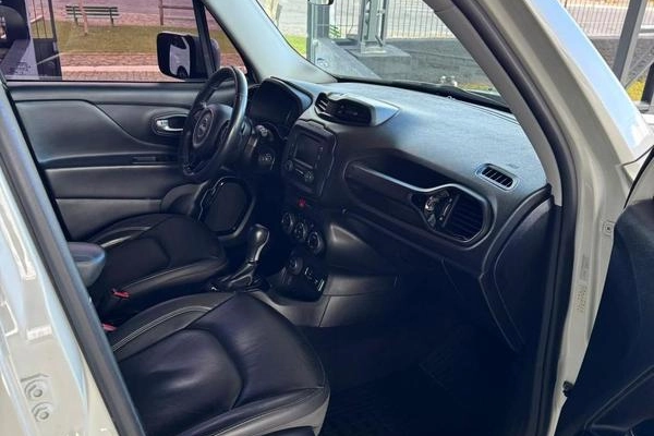 imagem-https://www.socarrao.com.br/sc-vehicle-images-prod/1977728/1789406820903-8158810_17_B_1693ee71d9.jpeg