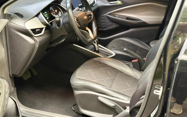 imagem-https://www.socarrao.com.br/sc-vehicle-images-prod/1977749/1784899084983-7745988_9_B_9ccb94e8ff.jpeg