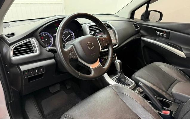 imagem-https://www.socarrao.com.br/sc-vehicle-images-prod/1977935/1788187813114-8139040_9_B_0826070956.jpeg