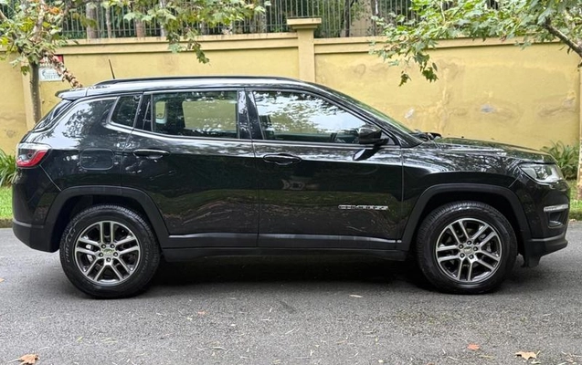 imagem-https://www.socarrao.com.br/sc-vehicle-images-prod/1977967/1781024190129-7775986_1_B_3cd483eae7.jpeg