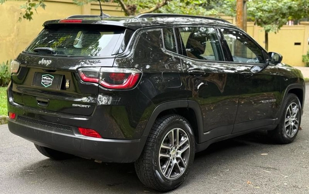 imagem-https://www.socarrao.com.br/sc-vehicle-images-prod/1977967/1781024190130-7775986_8_B_615fda7e9b.jpeg