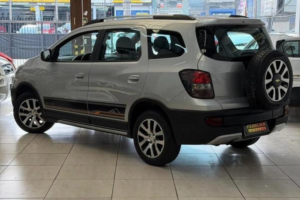imagem-https://www.socarrao.com.br/sc-vehicle-images-prod/1978046/1783947217196-8159536_2_B_b18c36ca79.jpeg