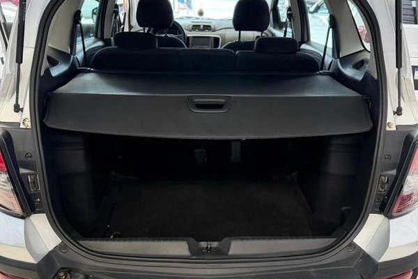 imagem-https://www.socarrao.com.br/sc-vehicle-images-prod/1978046/1783947217198-8159536_8_B_d42256f778.jpeg
