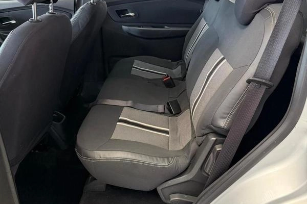 imagem-https://www.socarrao.com.br/sc-vehicle-images-prod/1978046/1783947217204-8159536_0_B_b1147b3a50.jpeg