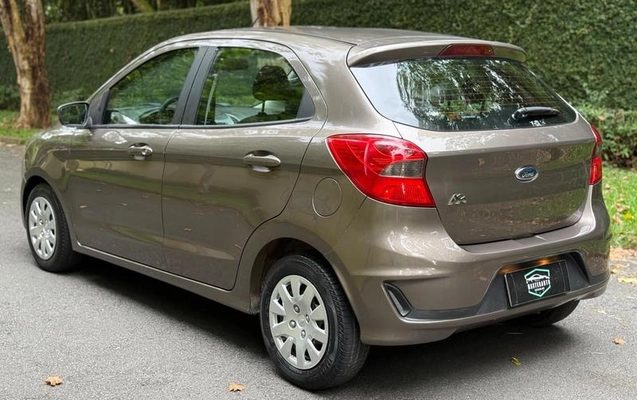 imagem-https://www.socarrao.com.br/sc-vehicle-images-prod/1978054/1781024453131-7814144_6_B_fd37493799.jpeg