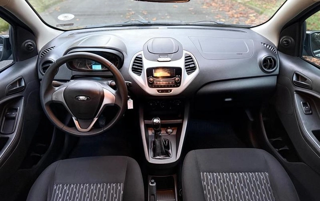 imagem-https://www.socarrao.com.br/sc-vehicle-images-prod/1978112/1786558282467-8049295_8_B_fac7dad2e7.jpeg