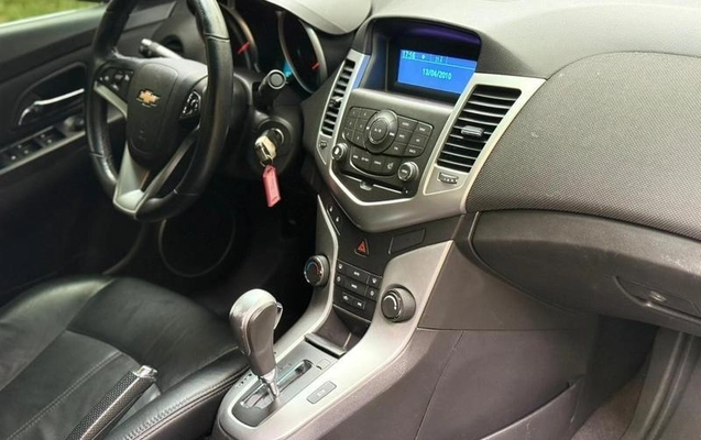 imagem-https://www.socarrao.com.br/sc-vehicle-images-prod/1978198/1789493770288-7774205_11_B_e4354bbc70.jpeg