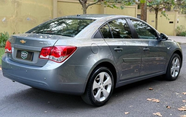 imagem-https://www.socarrao.com.br/sc-vehicle-images-prod/1978246/1781024215233-8060527_3_B_cdda63d14a.jpeg