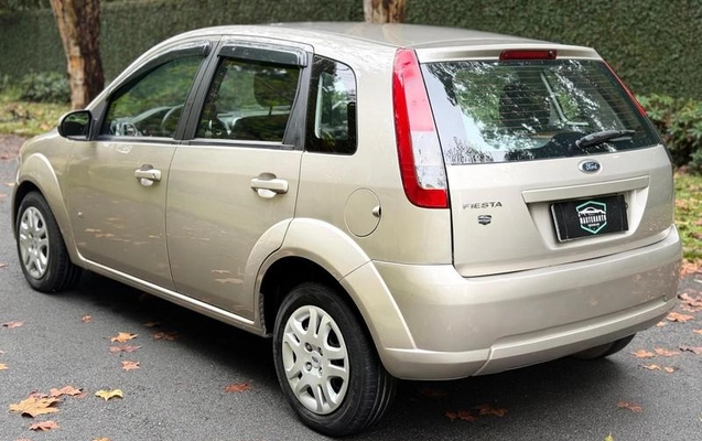 imagem-https://www.socarrao.com.br/sc-vehicle-images-prod/1978388/1781024308207-7677098_10_B_73c81eade6.jpeg