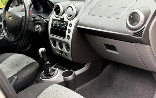 imagem-https://www.socarrao.com.br/sc-vehicle-images-prod/1978388/1781024308218-7677098_2_B_c7e3ac1104.jpeg